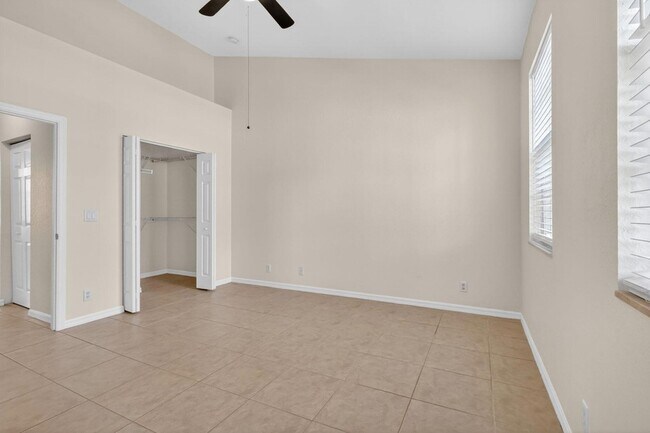 Building Photo - 115 Pond Apple Ln