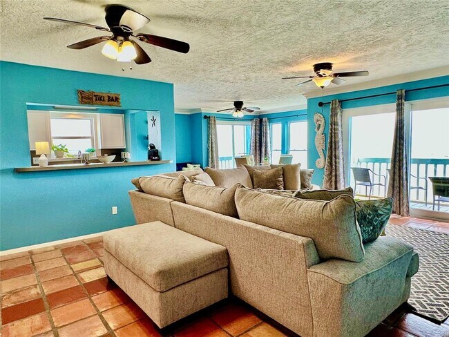 Building Photo - 500 Tiki Dr