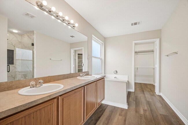 Building Photo - 14413 Gurney's Eagle Dr