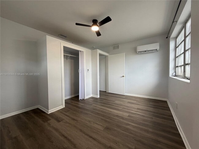 Building Photo - 8042 SW 89th St