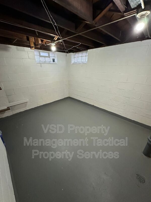 Building Photo - 12322 Garland Ave