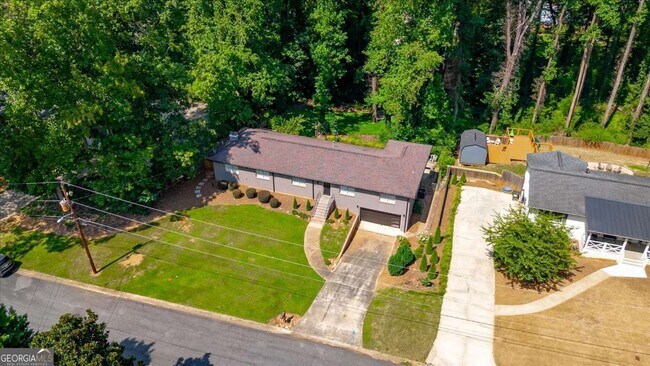 Building Photo - 3819 Dora Dr SE