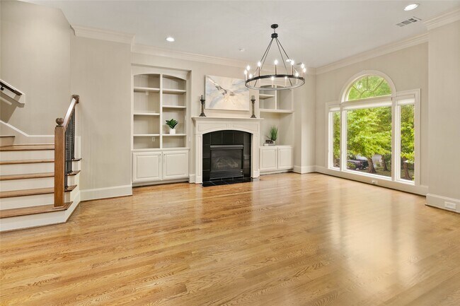 Building Photo - 4 Waterway Ct