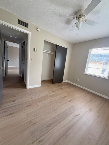 Building Photo - 149 New York Ave