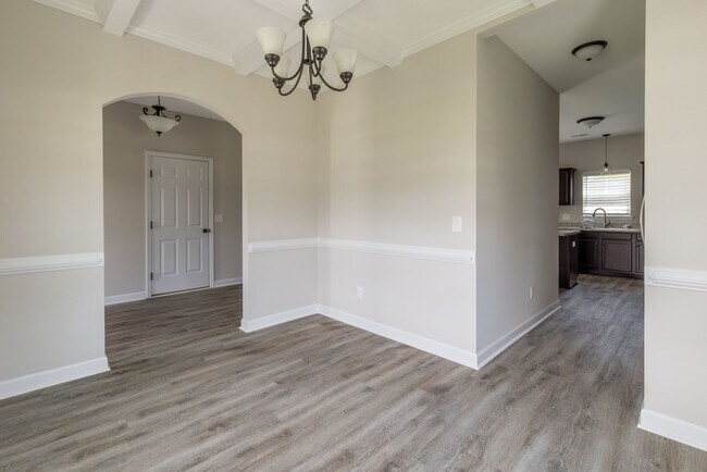 Building Photo - 4 Bedroom Home in Holly Ridge for Rent
