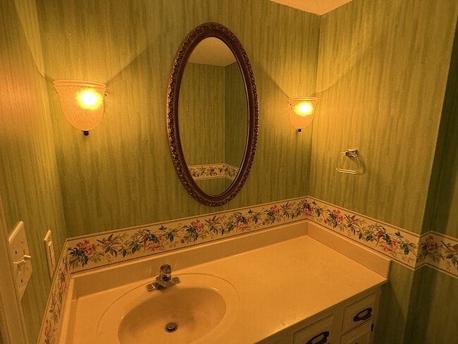 Building Photo - 155 Beaufort Ct