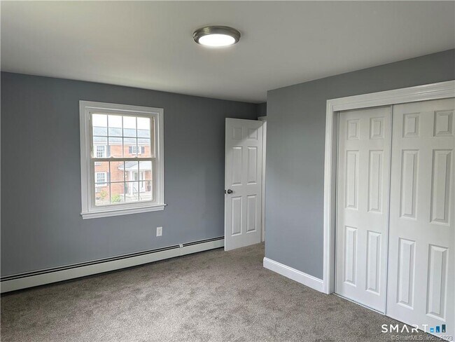 Building Photo - 12 Brewster Rd