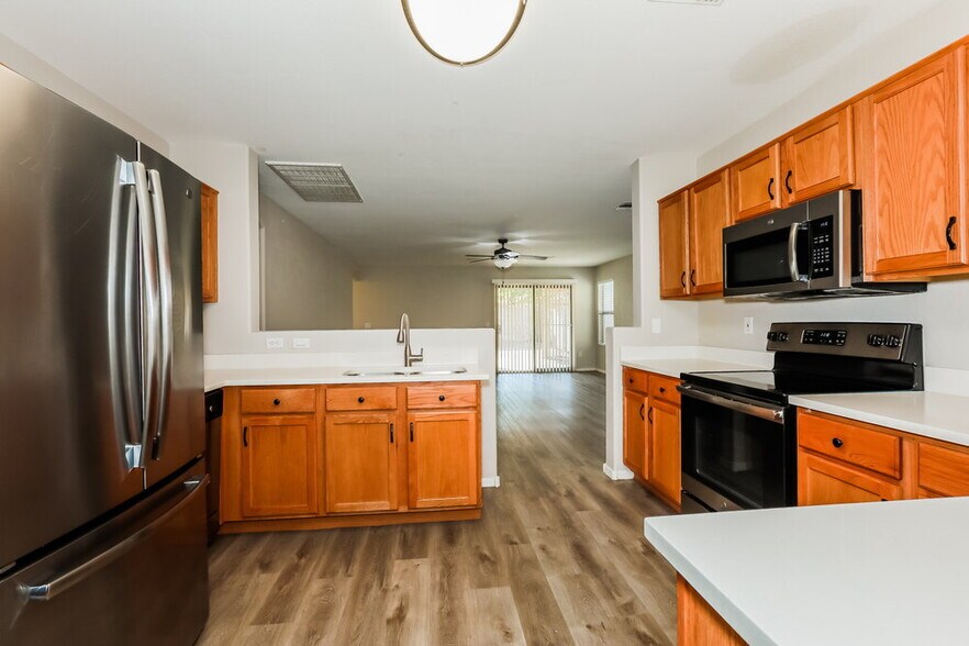 Building Photo - 3171 W Dancer Ln