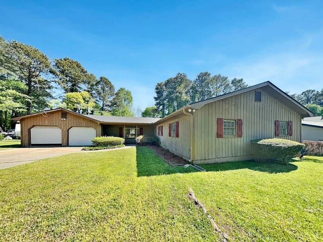 Building Photo - 1694 Webb Gin House Rd