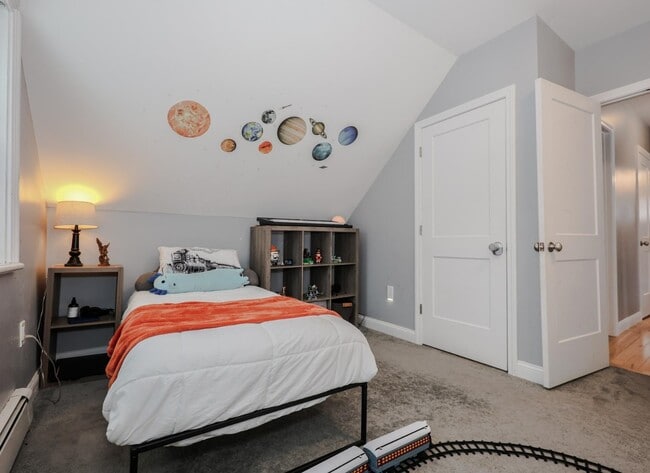 Building Photo - 395 Critchett Rd