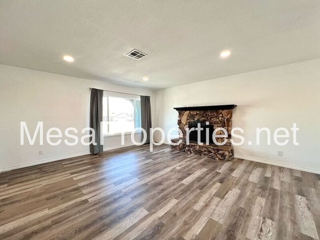Building Photo - 17945 Sequoia St
