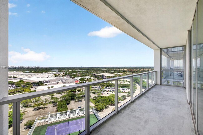 Building Photo - 2000 Metropica Wy