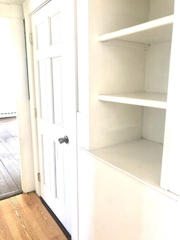 Building Photo - 9 Laurel St