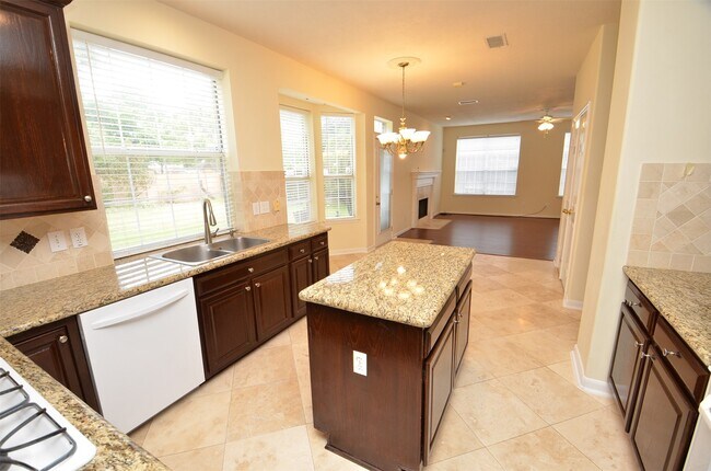 Building Photo - 1218 Irish Mist Ct