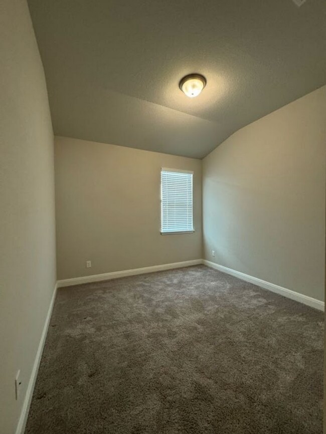 Building Photo - 6707 Gailan Ranch
