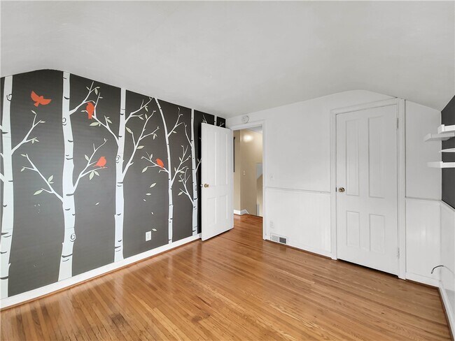 Building Photo - 54 Westmoreland Dr