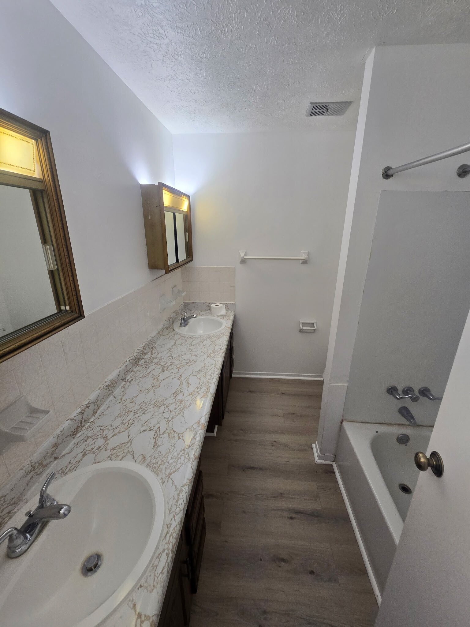 Building Photo - 6972-6996-6996 Joseph Dr