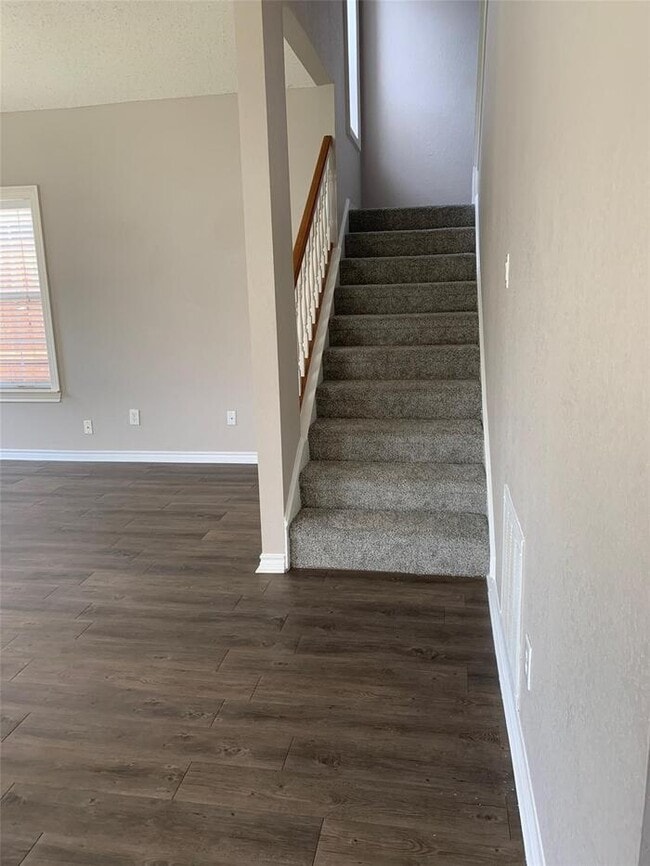 Building Photo - 4308 N Capistrano Dr