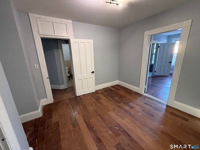 Building Photo - 240 Madison Ave