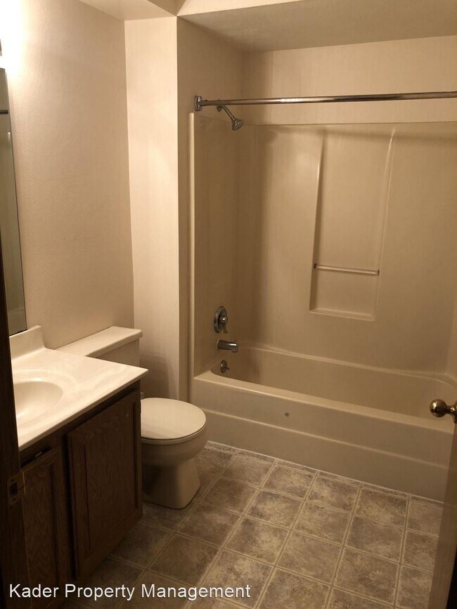 Building Photo - 2 br, 2 bath House - 2217 Luann Ln. #3