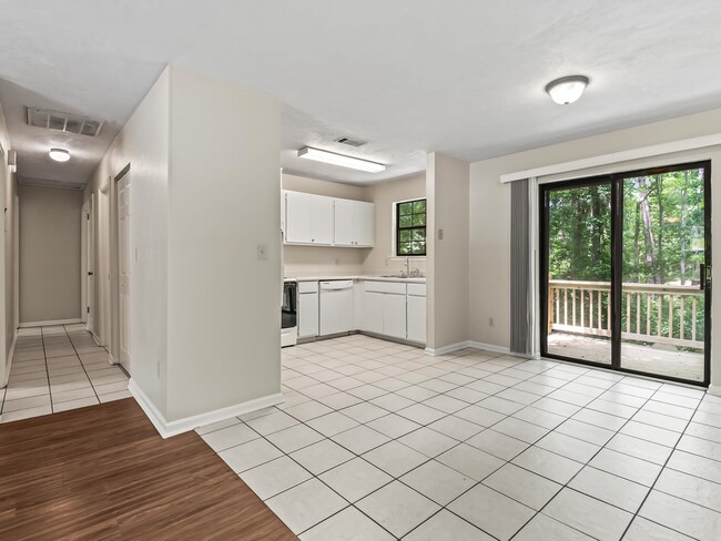 Building Photo - 8760 Minnow Creek Dr