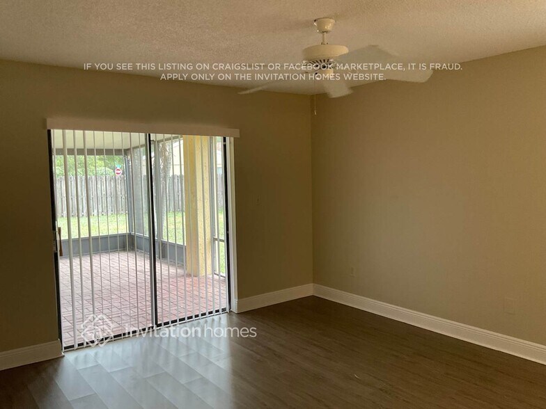 Building Photo - 11709 SW 50th Ct