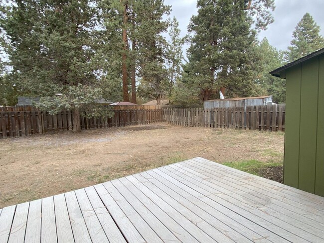 Building Photo - 3 bedroom 2 Bath home - Knoll Heights - Gr...
