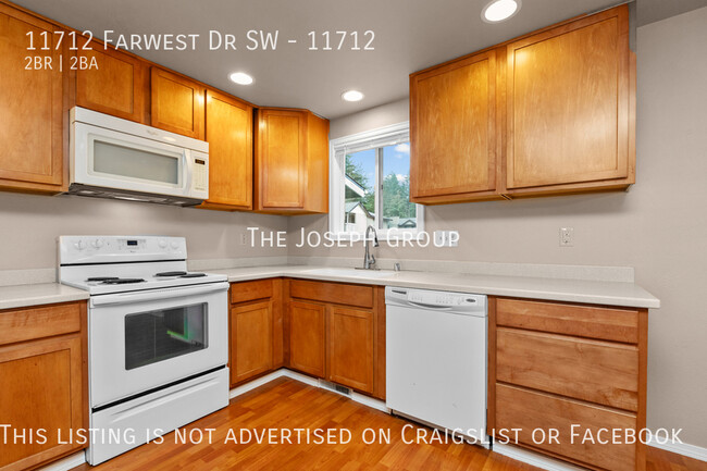 Building Photo - Beautiful 2bed/1.5bath in Lakewood!