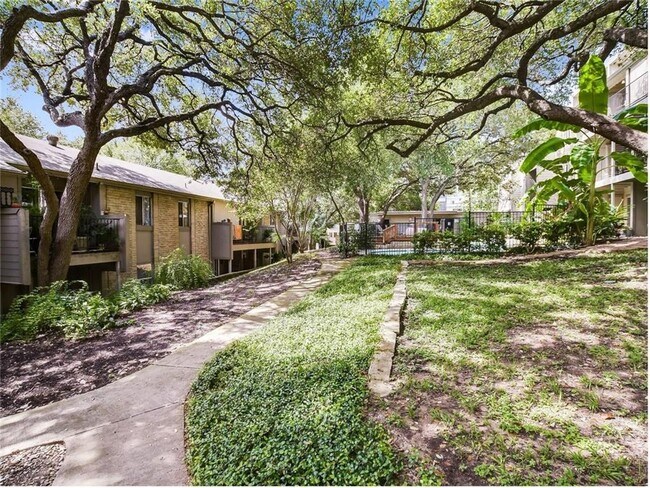 Building Photo - South Austin Condo located in Gated Community Off South 1st in Dawson Neighborhood