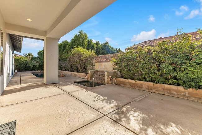 Building Photo - 74613 Waterlily Cir