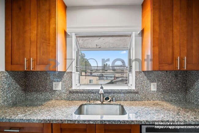 Building Photo - 836 El Camino Real