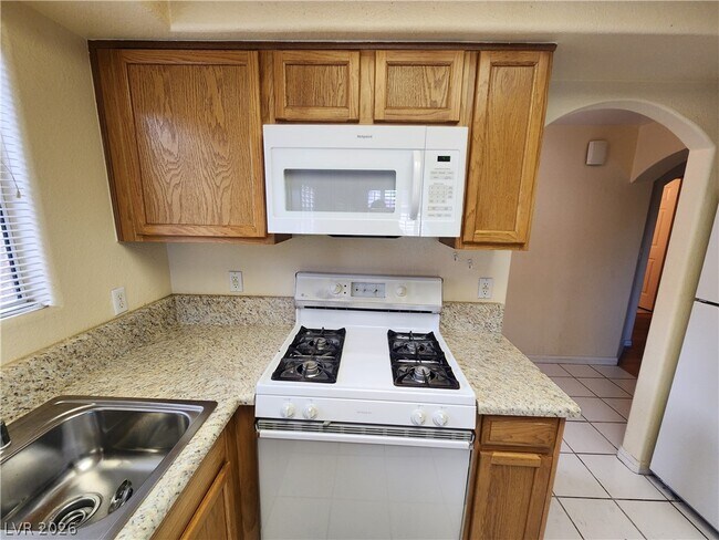 Building Photo - 509 Indian Bluff St