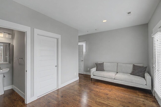 Building Photo - $4,195 per month | Fully Furnished | 3+ Month Leases Available