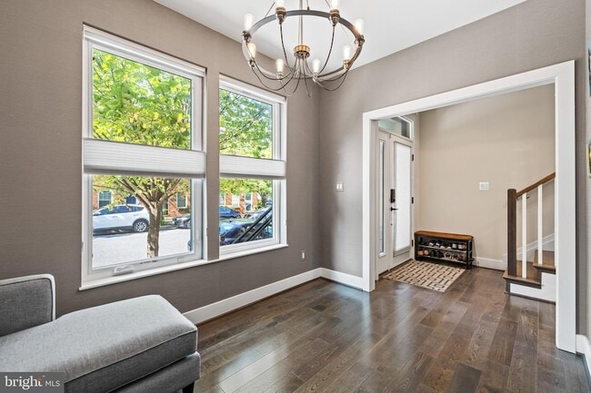 Building Photo - 1600 Beason St