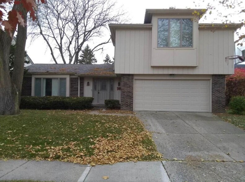 Building Photo - 2866 Baylis Dr