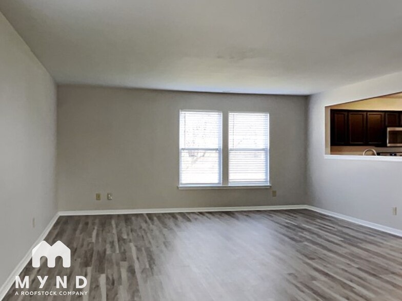 Building Photo - 747 Sedgewick Ln