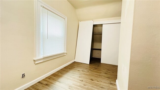 Building Photo - 701 Cedar Ave