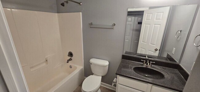 Building Photo - One Level Ranch