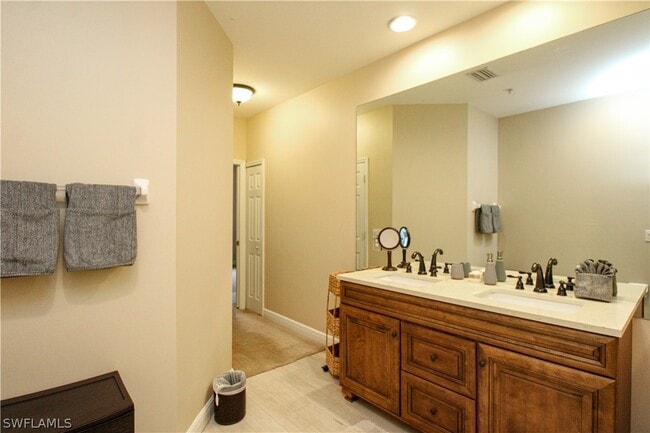 Building Photo - 1360 Sweetwater Cove