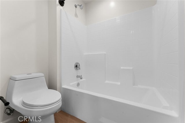 Building Photo - 902 S Hert St