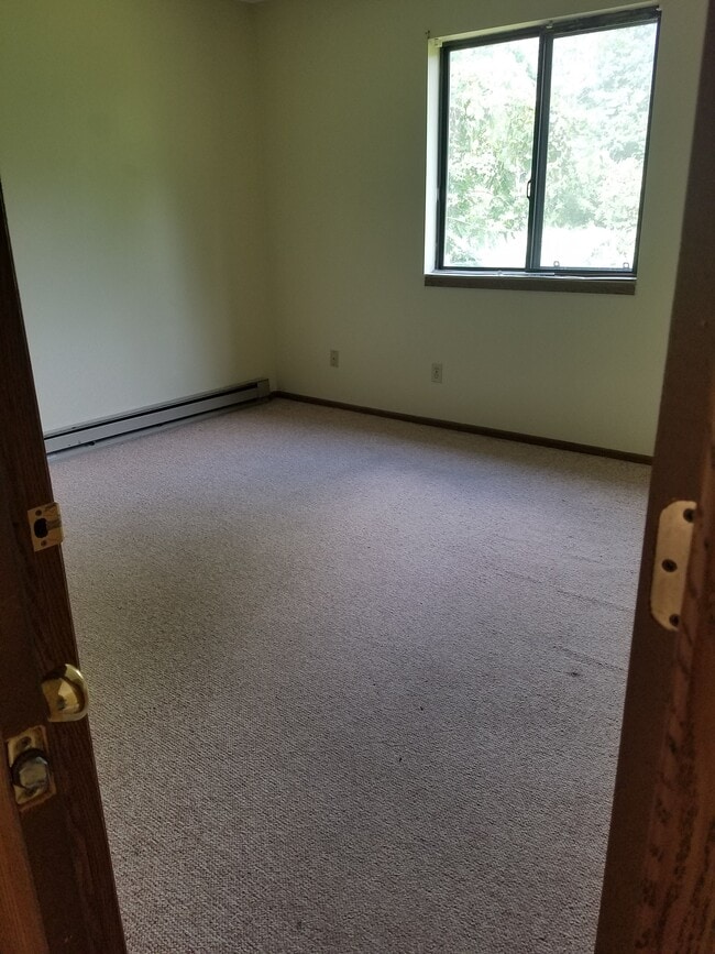 Building Photo - 6322 Ohio St