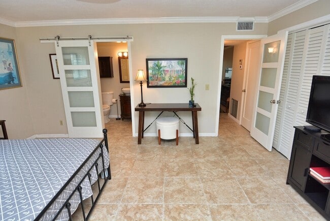 Building Photo - 1225 NW 21st St