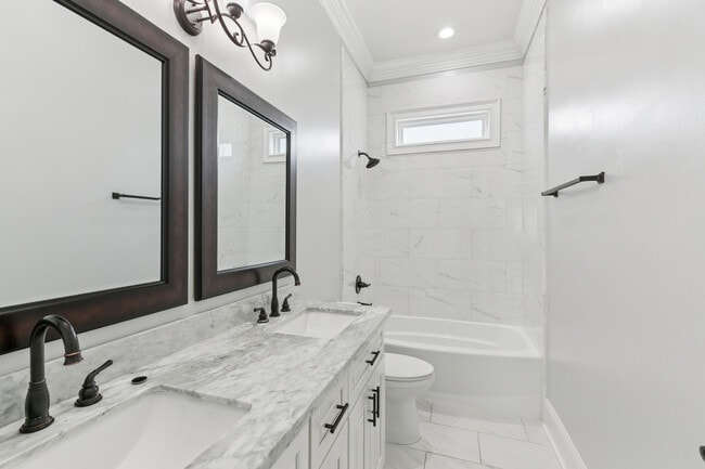 Building Photo - 90 E Claiborne Square