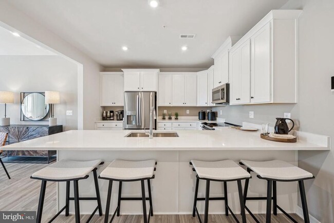 Building Photo - 9012 Katherine Johnson Ave