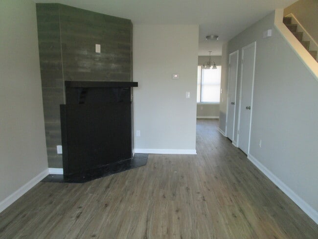 Building Photo - 1968 Gion St