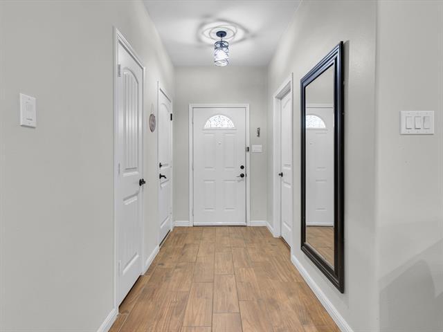 Building Photo - 10149 Lone Eagle Dr