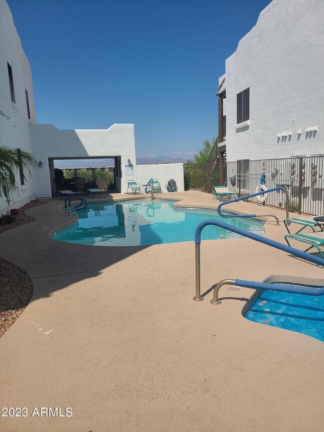 Building Photo - 16616 E Gunsight Dr