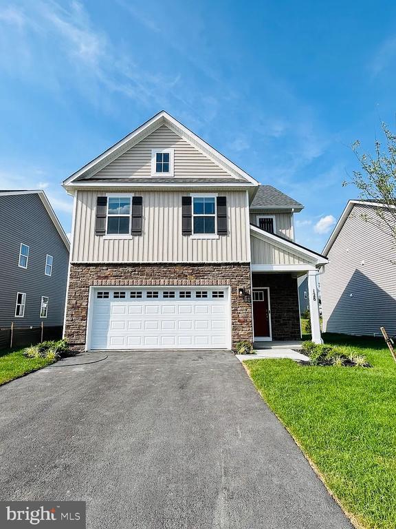 Building Photo - 128 Wappinger Ter