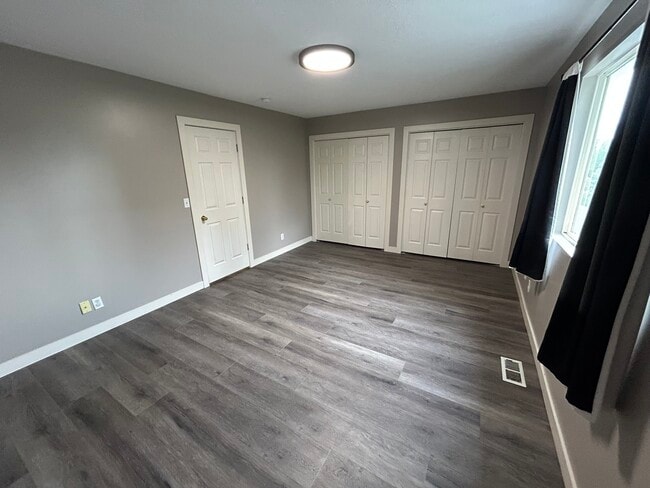 Building Photo - 2243 Sugar Factory Rd