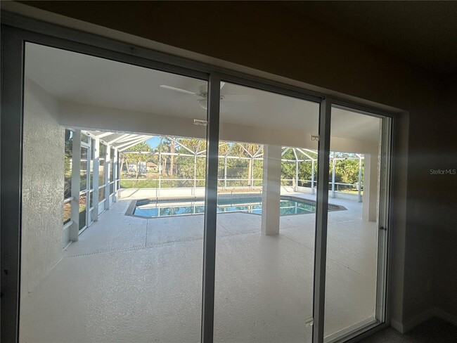 Building Photo - 5746 Brickell Dr